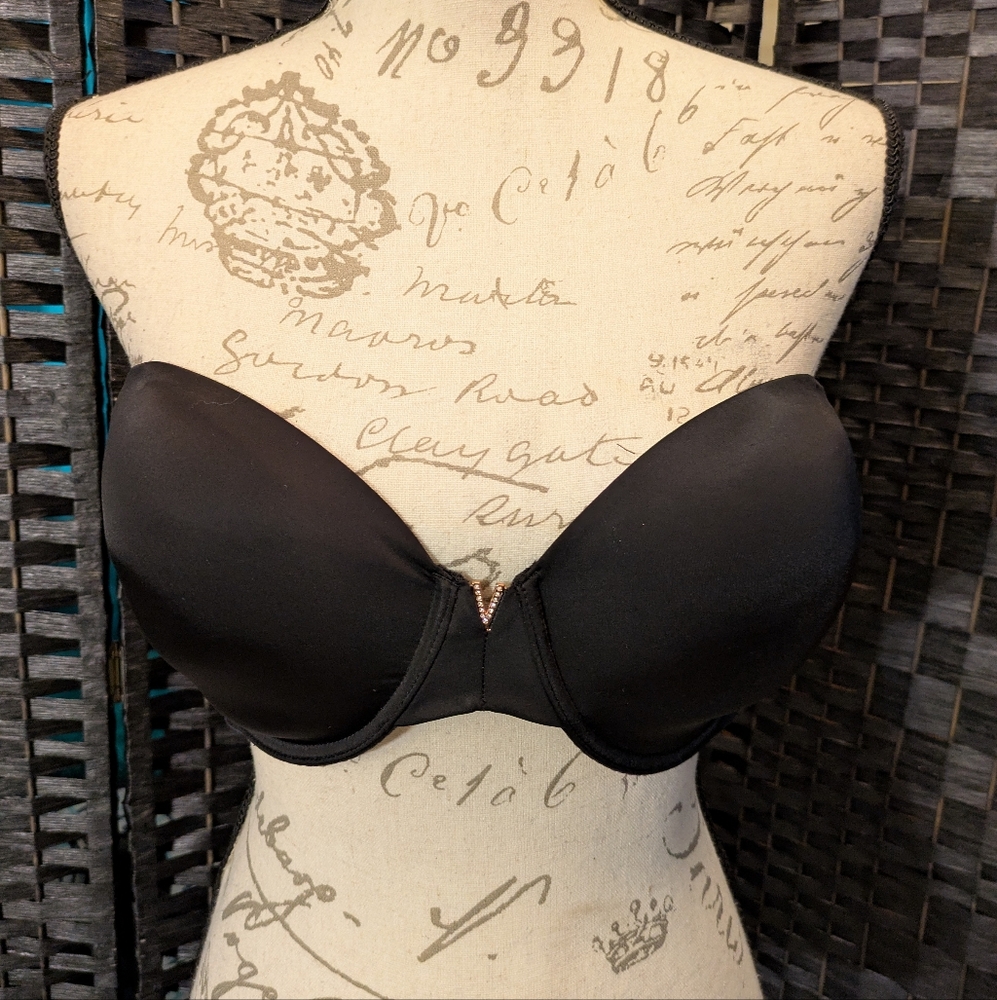 Victoria's Secret Elegant Black Strapless Bra